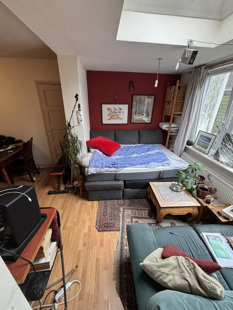 Studio with bedroom on Schuitendiep - Image 2
