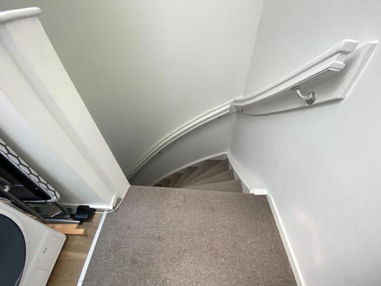 Furnished 1-Bedroom Apartment in Central Utrecht - Image 2