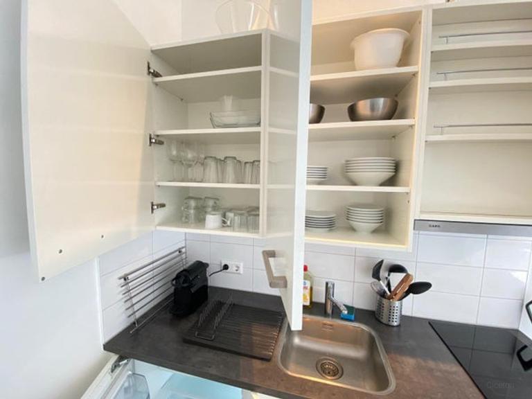 Furnished 1-Bedroom Apartment in Central Utrecht - Image 13