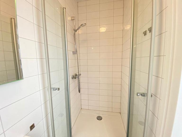 Furnished 1-Bedroom Apartment in Central Utrecht - Image 23