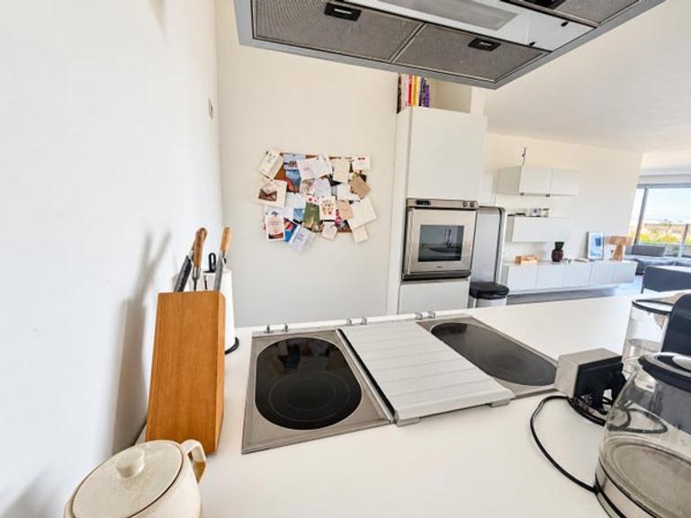 Licht 2-kamerappartement bij Utrecht Centraal - Afbeelding 14