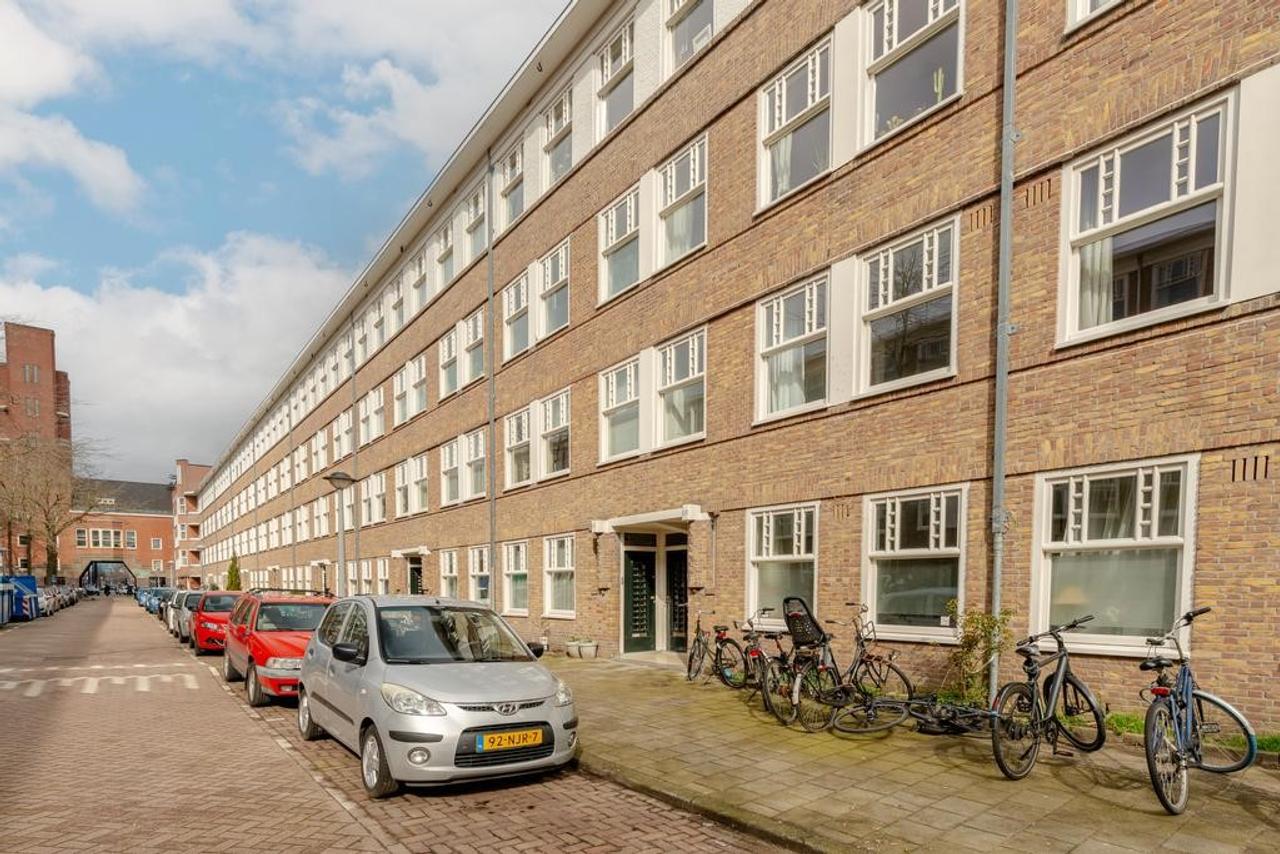 3-kamerappartement met tuin in De Baarsjes - Afbeelding 1