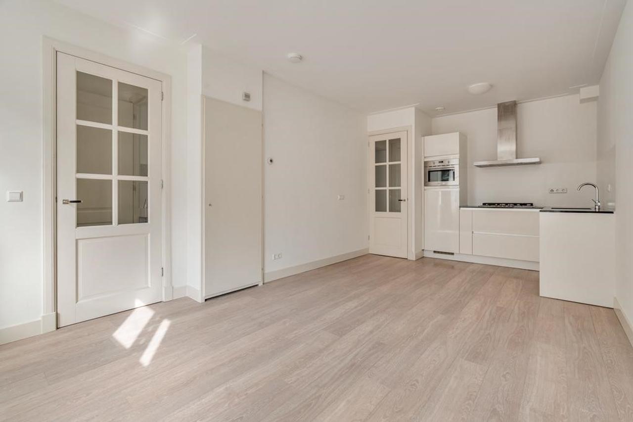 3-kamerappartement met tuin in De Baarsjes - Afbeelding 2