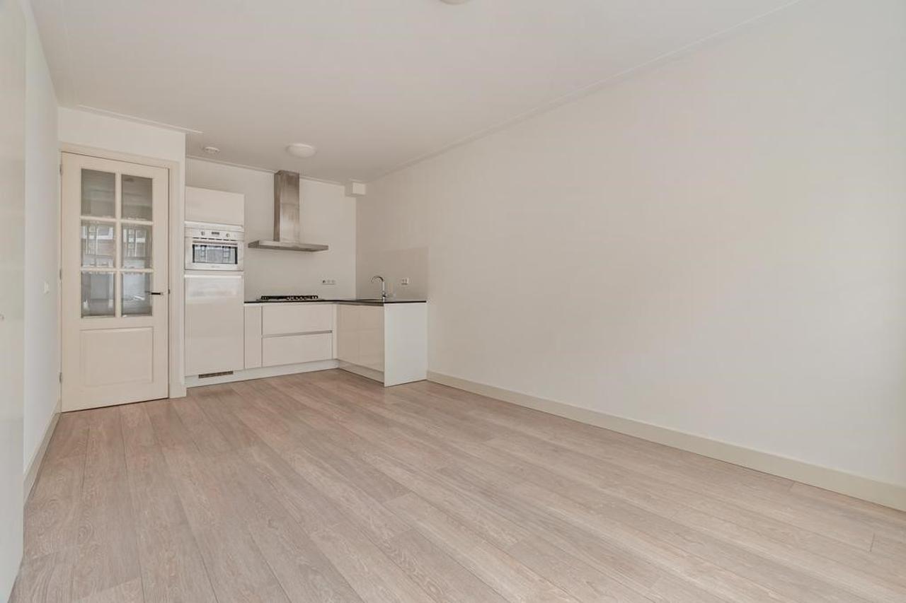 3-kamerappartement met tuin in De Baarsjes - Afbeelding 3