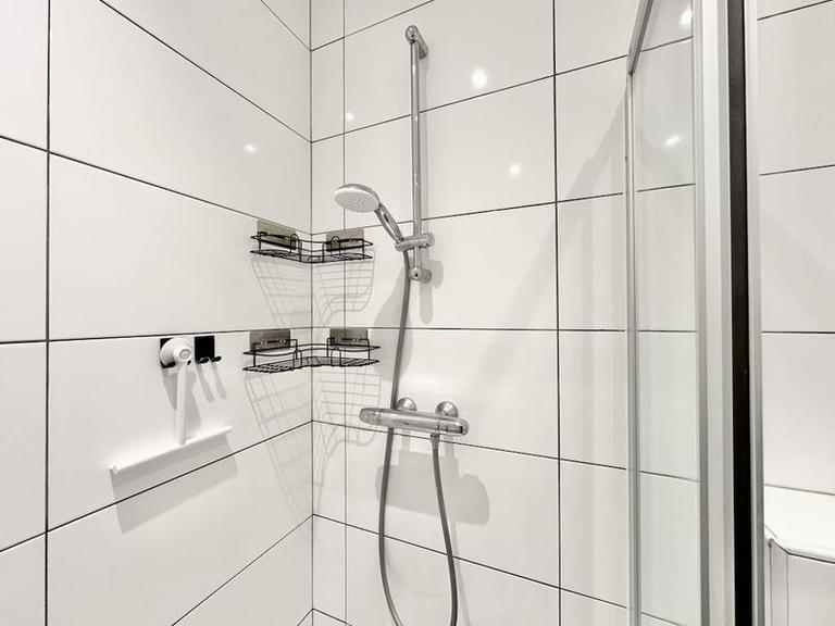 Furnished 1-Bedroom Apartment with Balcony - Image 14