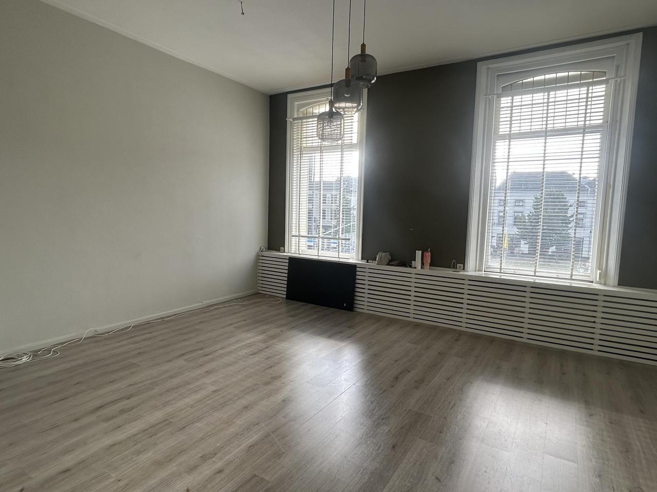 71 m² apartment with private rooftop terrace - Image 5