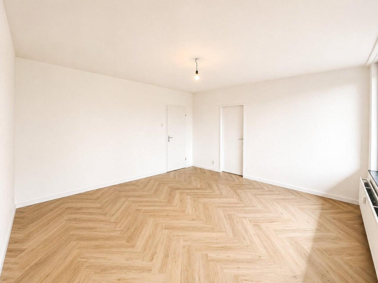 89 m² apartment with 3 bedrooms - Image 2
