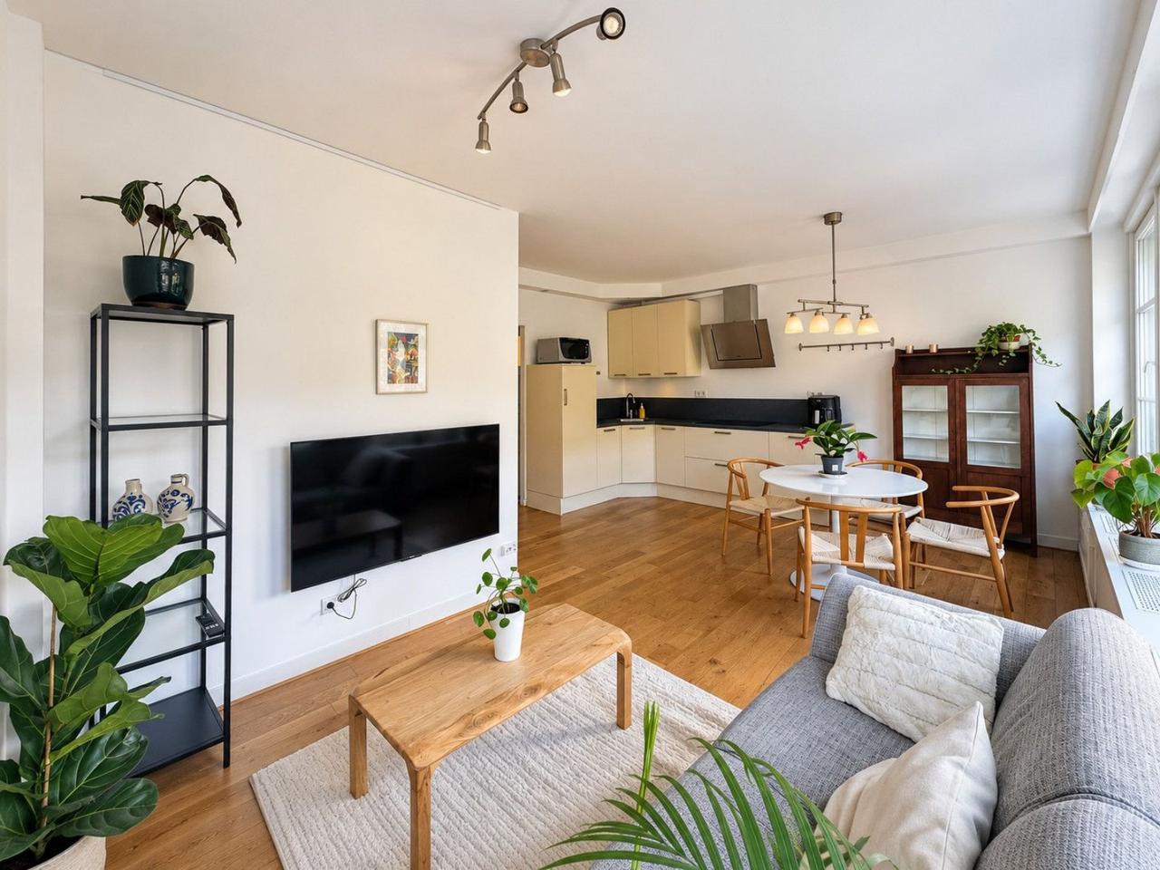 Gemeubileerd 3-kamerappartement met balkon - Afbeelding 5