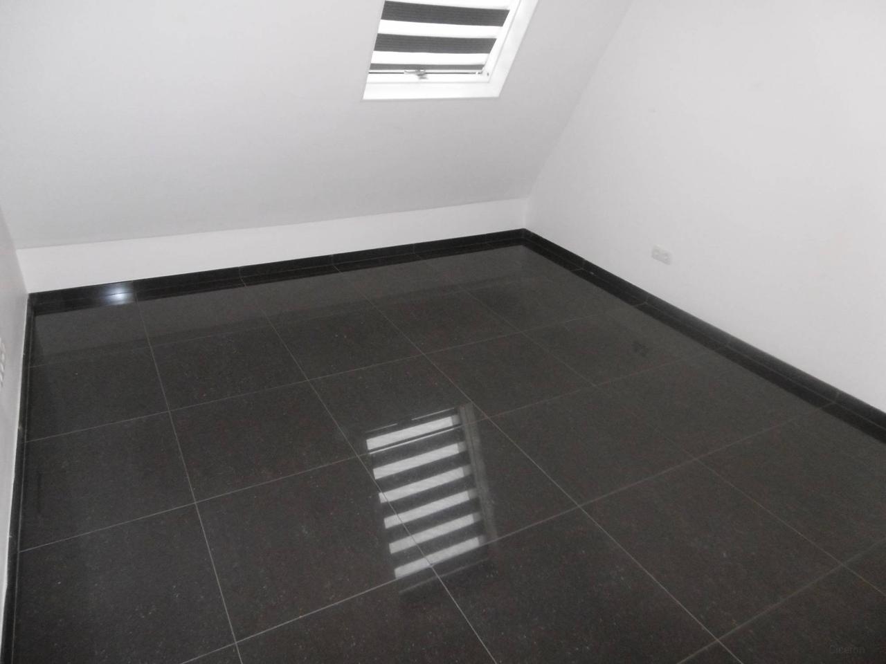 3 bedrooms with underfloor heating - Image 7