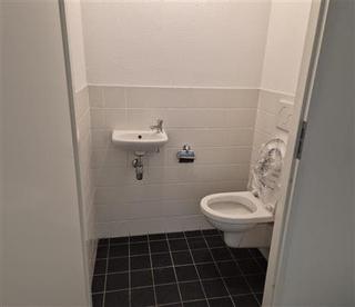 3-Room Apartment with Balcony in Ommoord - Image 4