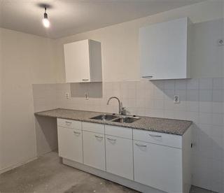 3-Room Apartment with Balcony in Ommoord - Image 5