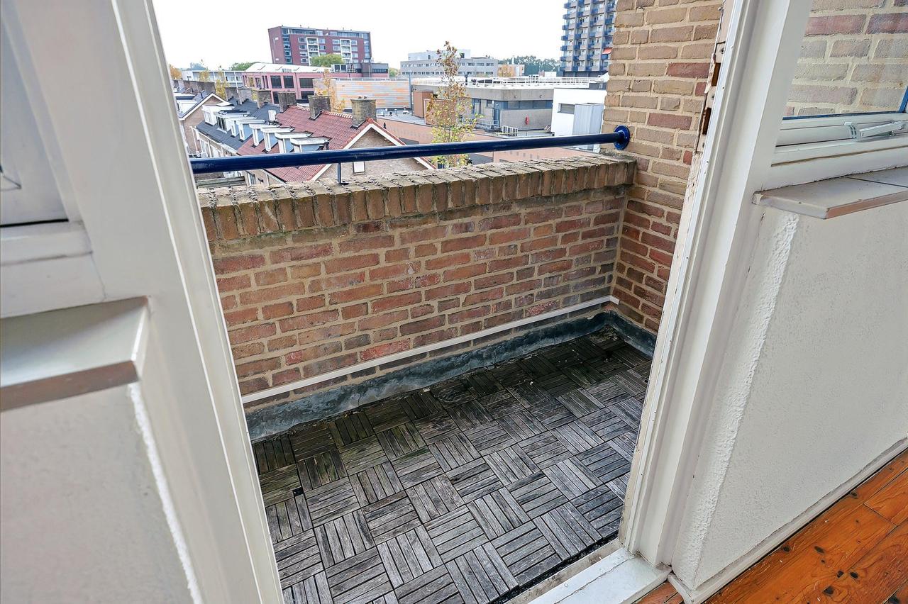 Licht 2-kamerappartement met inloopkast - Afbeelding 9