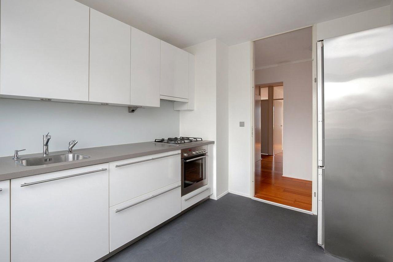 99 m² appartement met balkon in Buitenveldert - Afbeelding 7