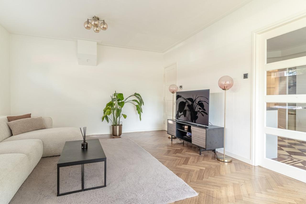 Gemeubileerd 3-kamerappartement met terras - Afbeelding 1