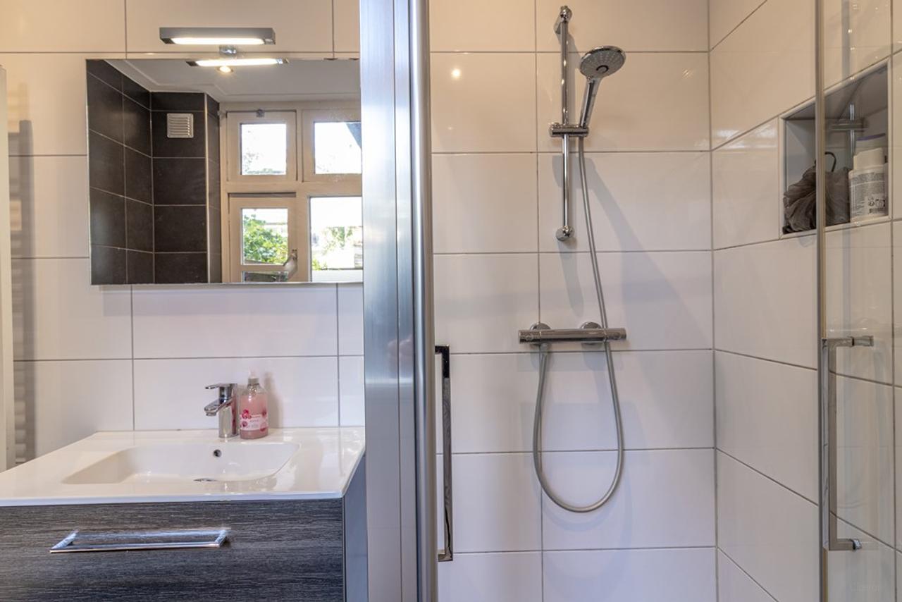Gemeubileerd 3-kamerappartement met terras - Afbeelding 15