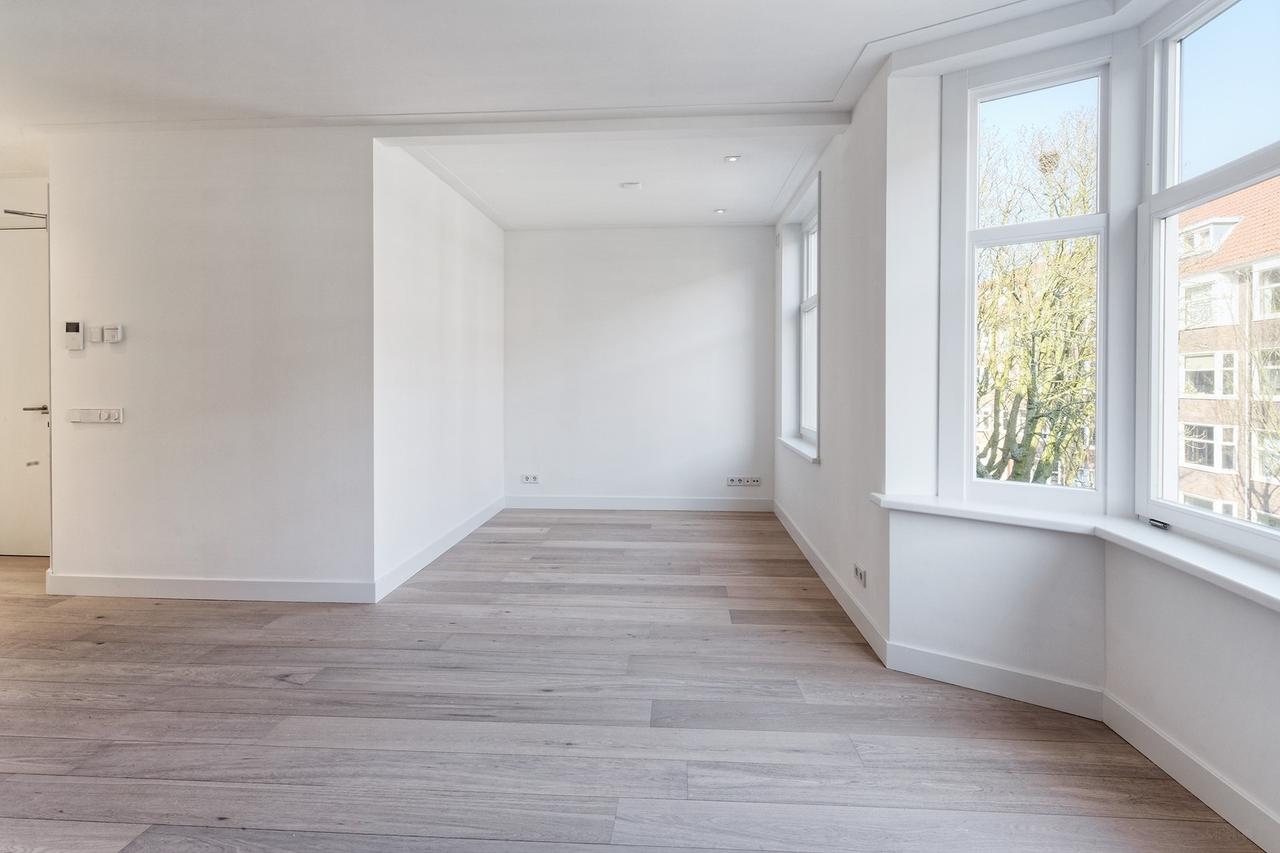 59 m² apartment with balcony in Oud-West - Image 9