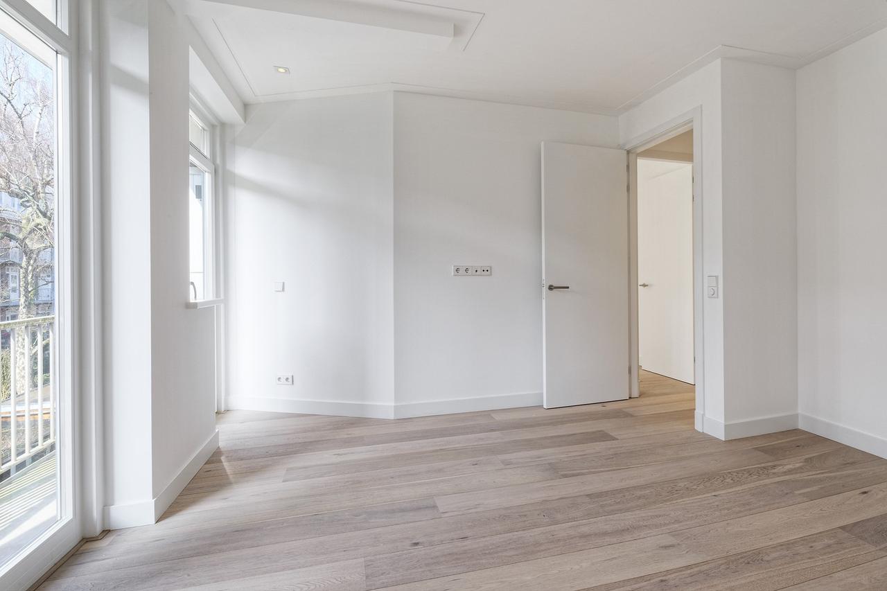 59 m² apartment with balcony in Oud-West - Image 13