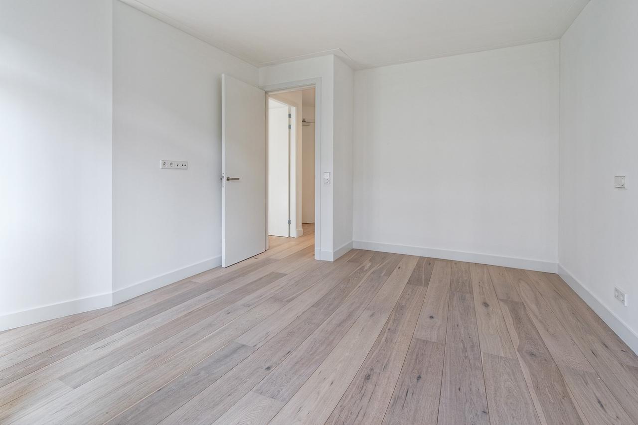 59 m² apartment with balcony in Oud-West - Image 14