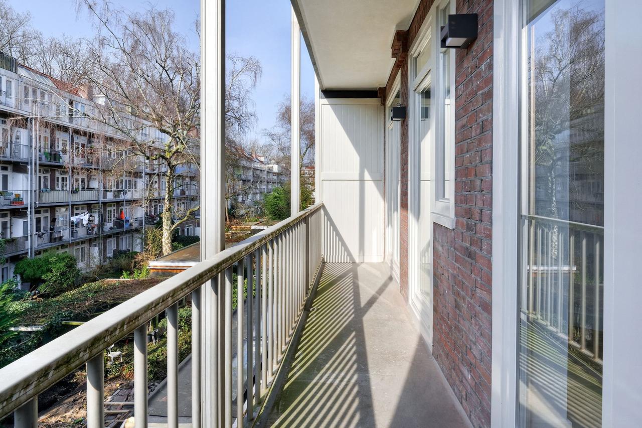 59 m² apartment with balcony in Oud-West - Image 20