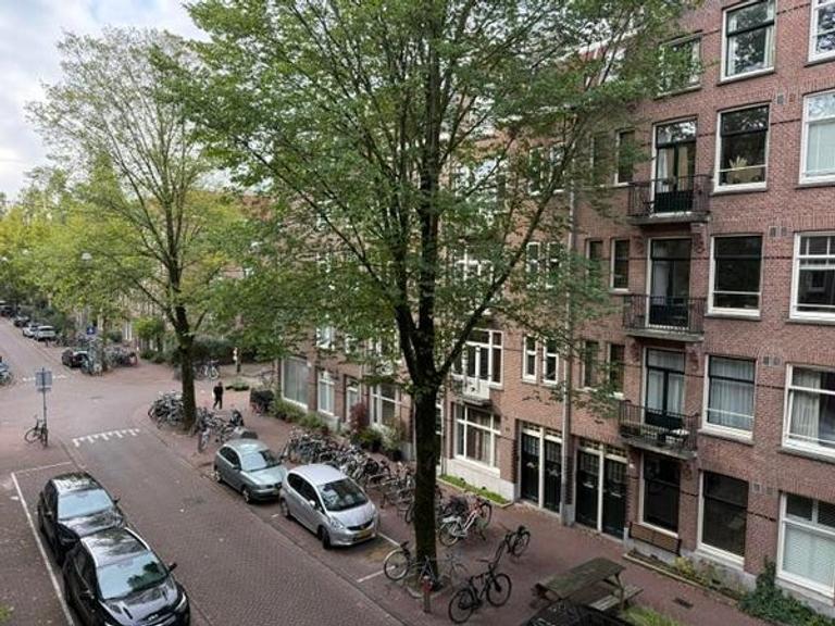 Energy-efficient 1-bedroom apartment with balcony - Image 9