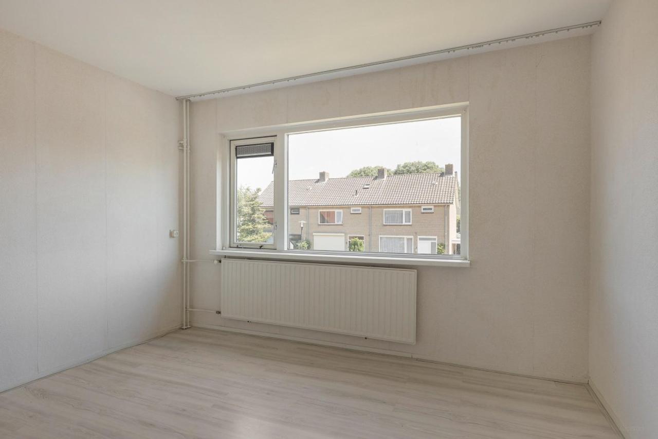 4-Bedroom Home with Garden in Druten - Image 13