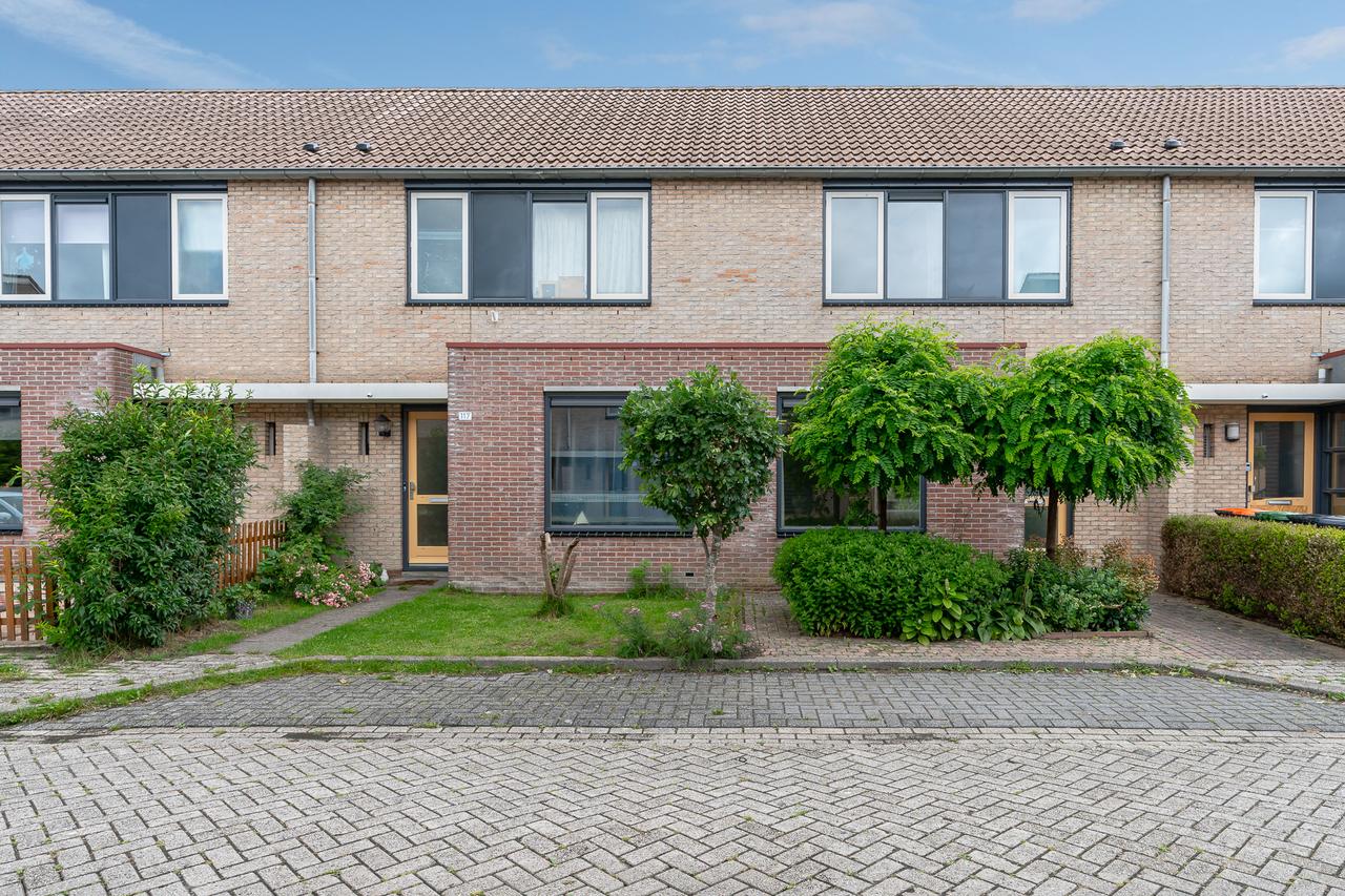 108 m² gezinswoning met tuin in Hoorn - Afbeelding 1