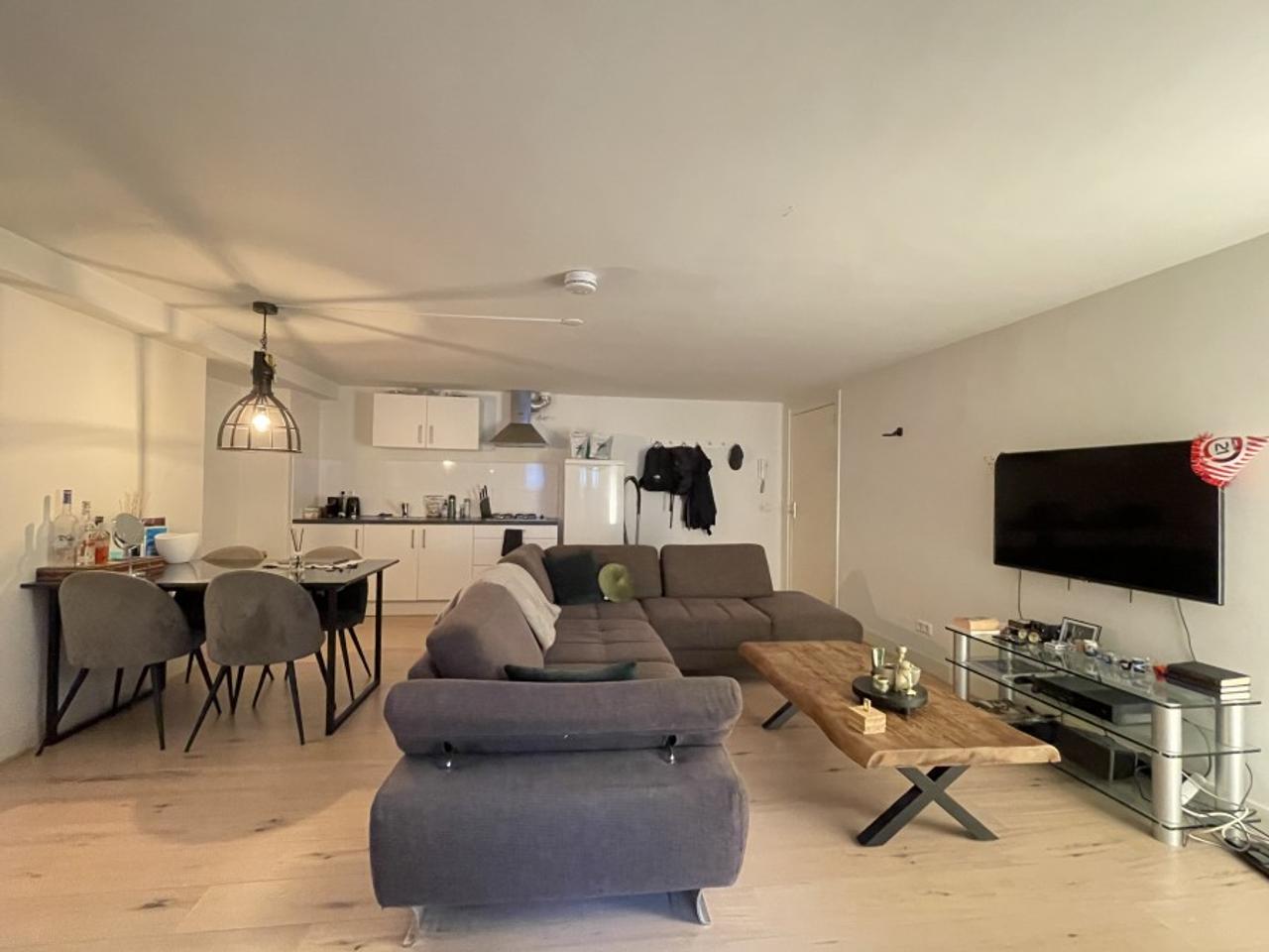Nearly 30 m² living room in Arnhem - Image 2