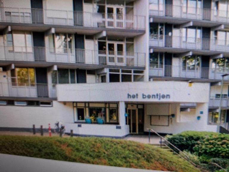 90 m² appartement op de 12e verdieping - Afbeelding 2