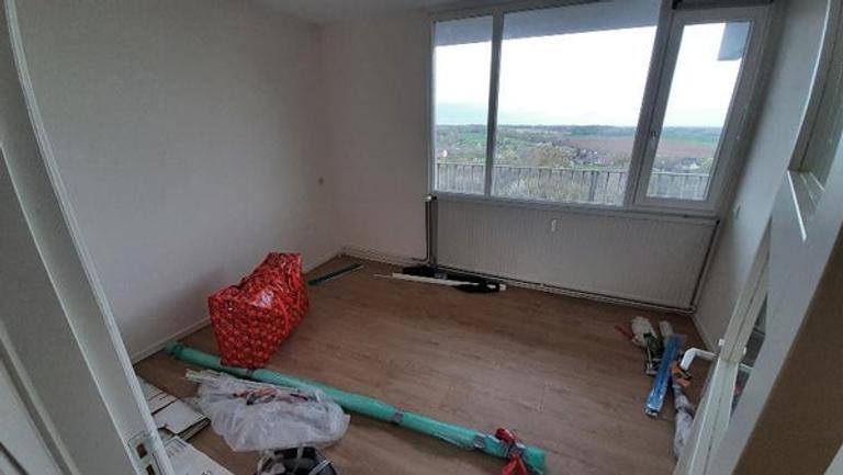 90 m² appartement op de 12e verdieping - Afbeelding 4