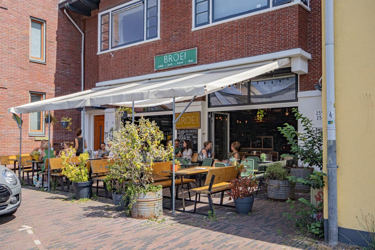 Gemeubileerd appartement met terras in Utrecht - Afbeelding 17