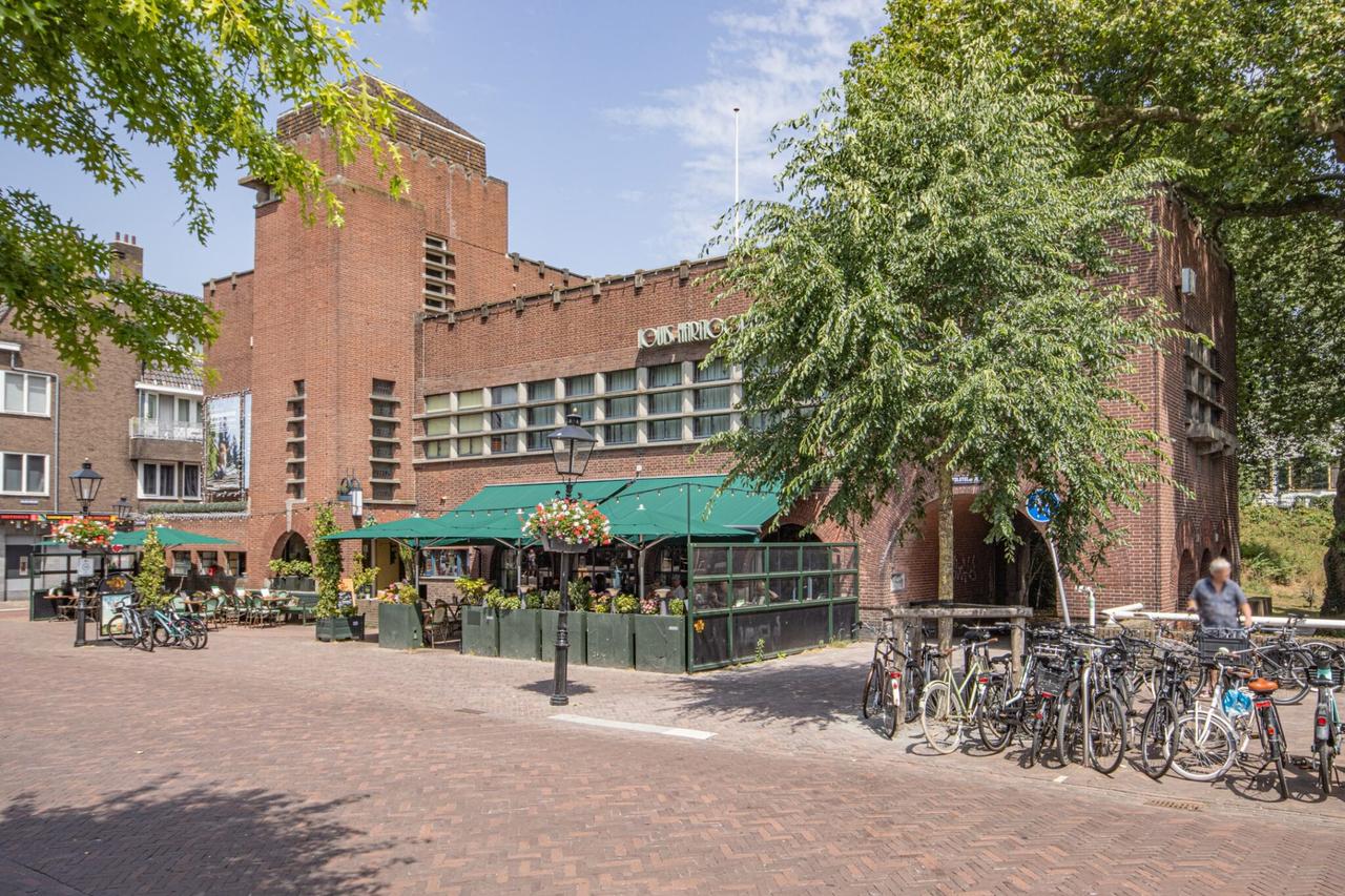 Gemeubileerd appartement met terras in Utrecht - Afbeelding 19