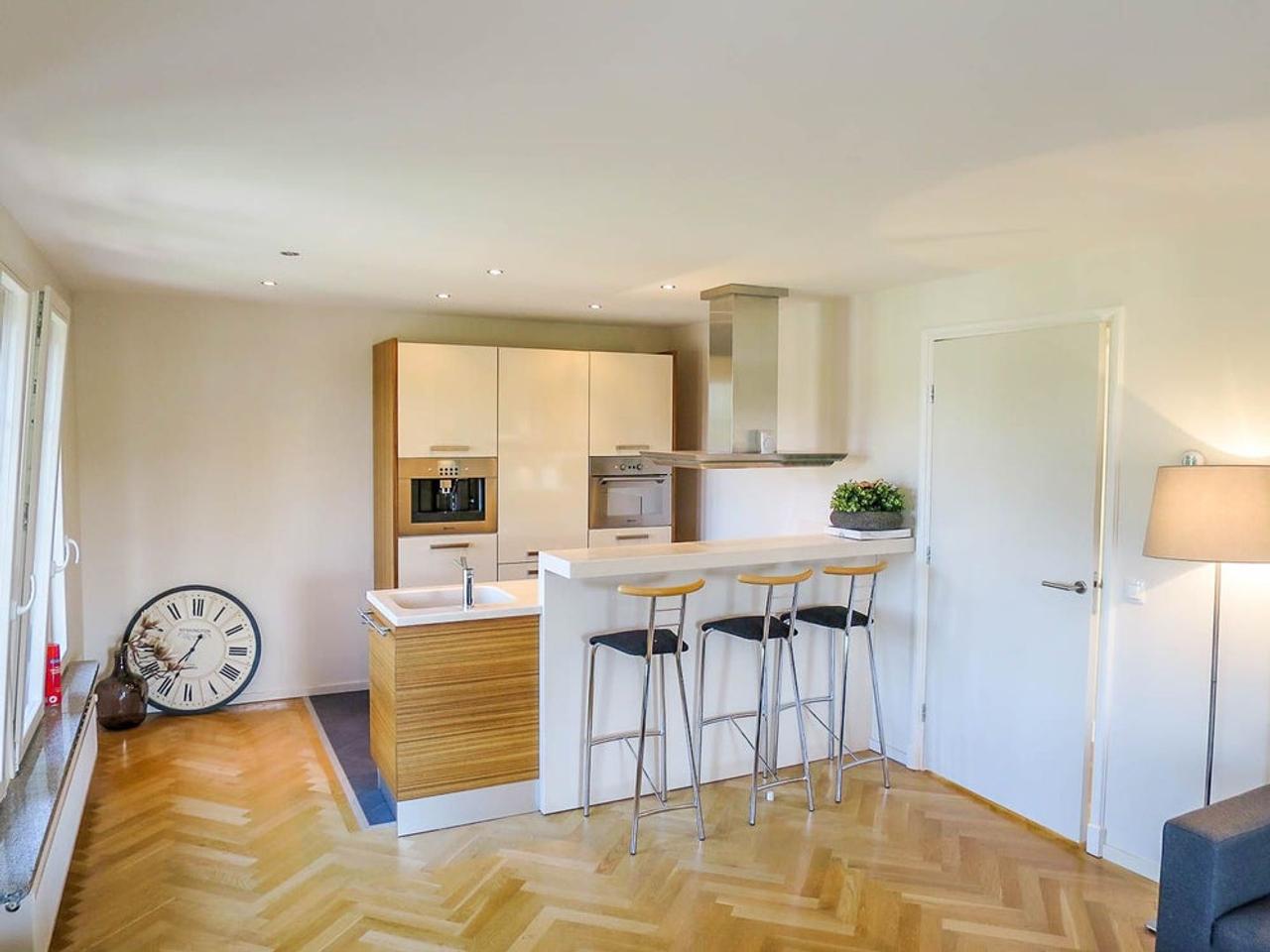 Rooftop Terrace with 2-Bedroom Apartment in Deventer - Image 2