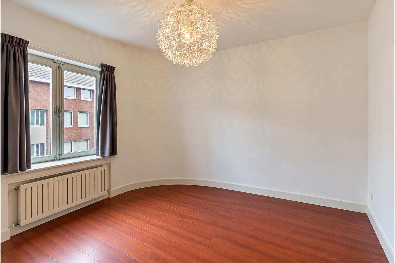 Hoekwoning uit 1938 met garage in Helmond - Afbeelding 7