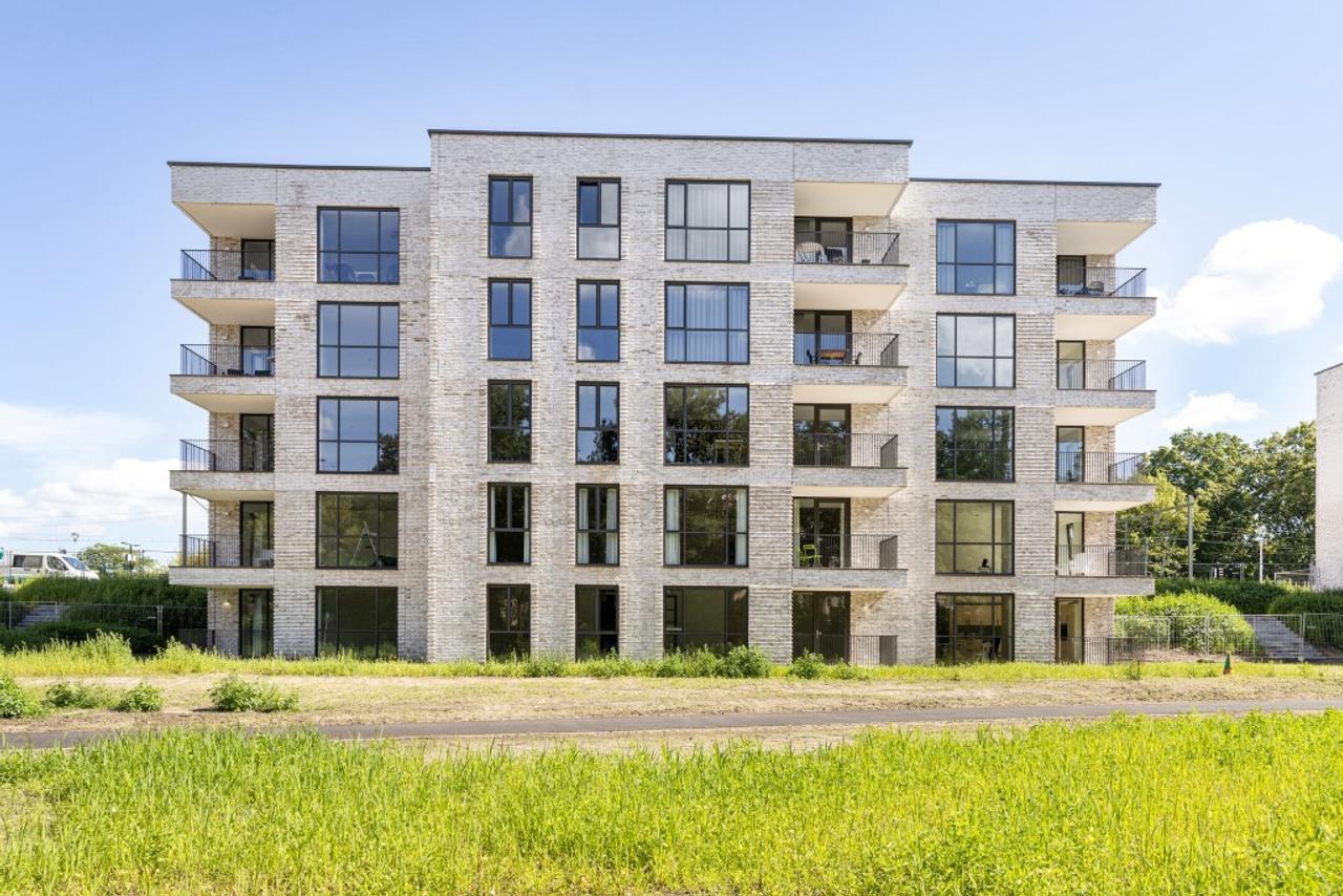 Gemeubileerd parkappartement met terras - Afbeelding 2
