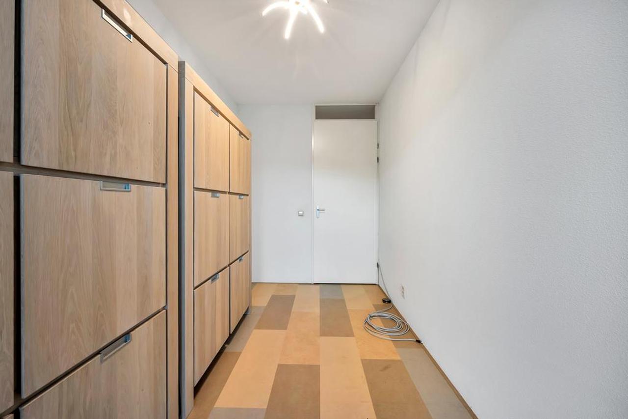 Gemeubileerd 3-kamerappartement met balkon - Afbeelding 10