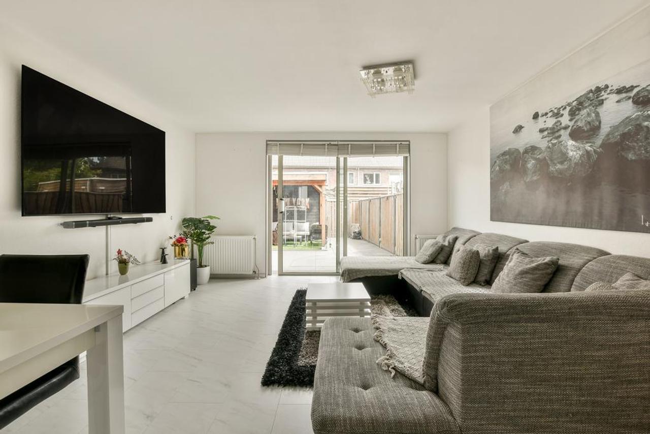 Gemeubileerde 3-slaapkamerwoning in Almere - Afbeelding 3