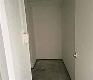 4-Room Apartment with Balcony in IJsselmond - Image 8
