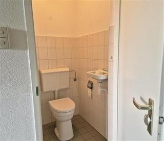 4-Room Apartment with Balcony in IJsselmond - Image 9