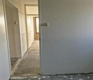 4-Room Apartment with Balcony in IJsselmond - Image 18