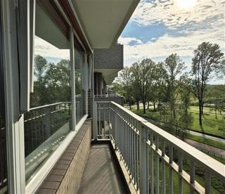 4-Room Apartment with Balcony in IJsselmond - Image 22