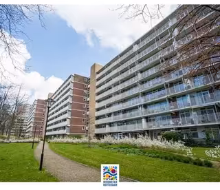 Three-room apartment with balcony in Ommoord