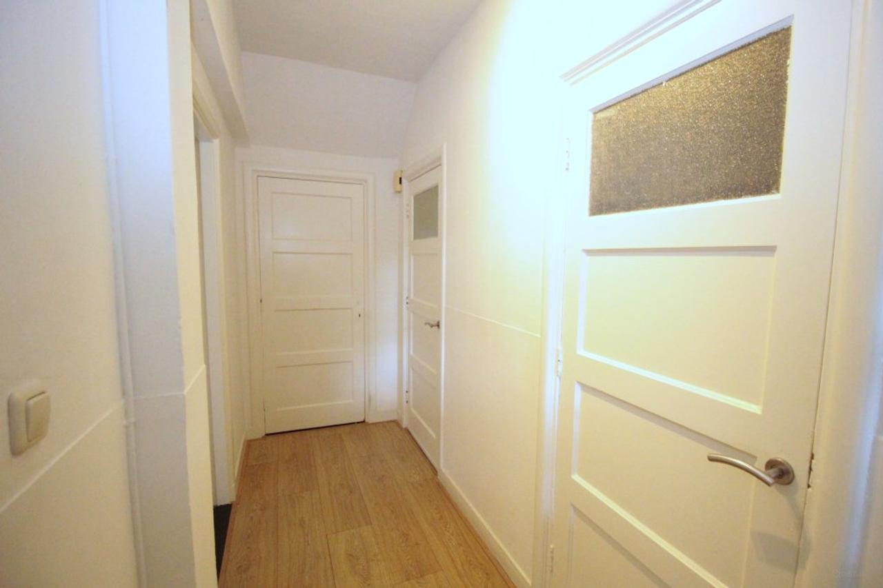 Ground-floor apartment with garden in Indische Buurt - Image 5