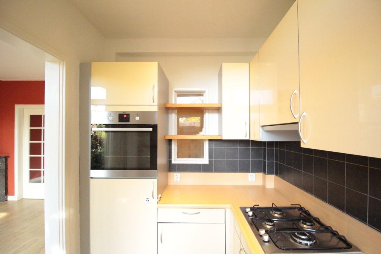 Ground-floor apartment with garden in Indische Buurt - Image 12