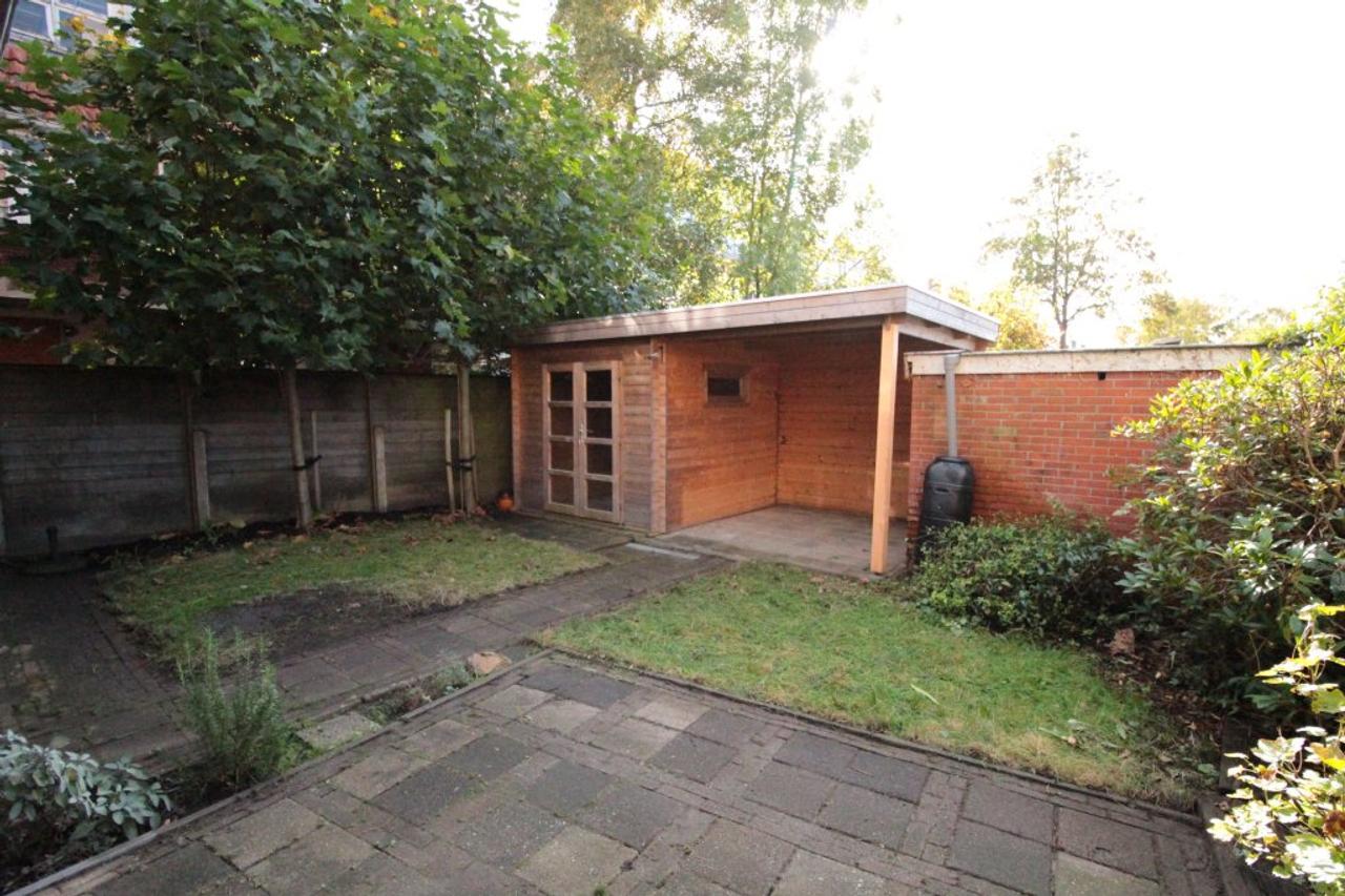 Ground-floor apartment with garden in Indische Buurt - Image 23