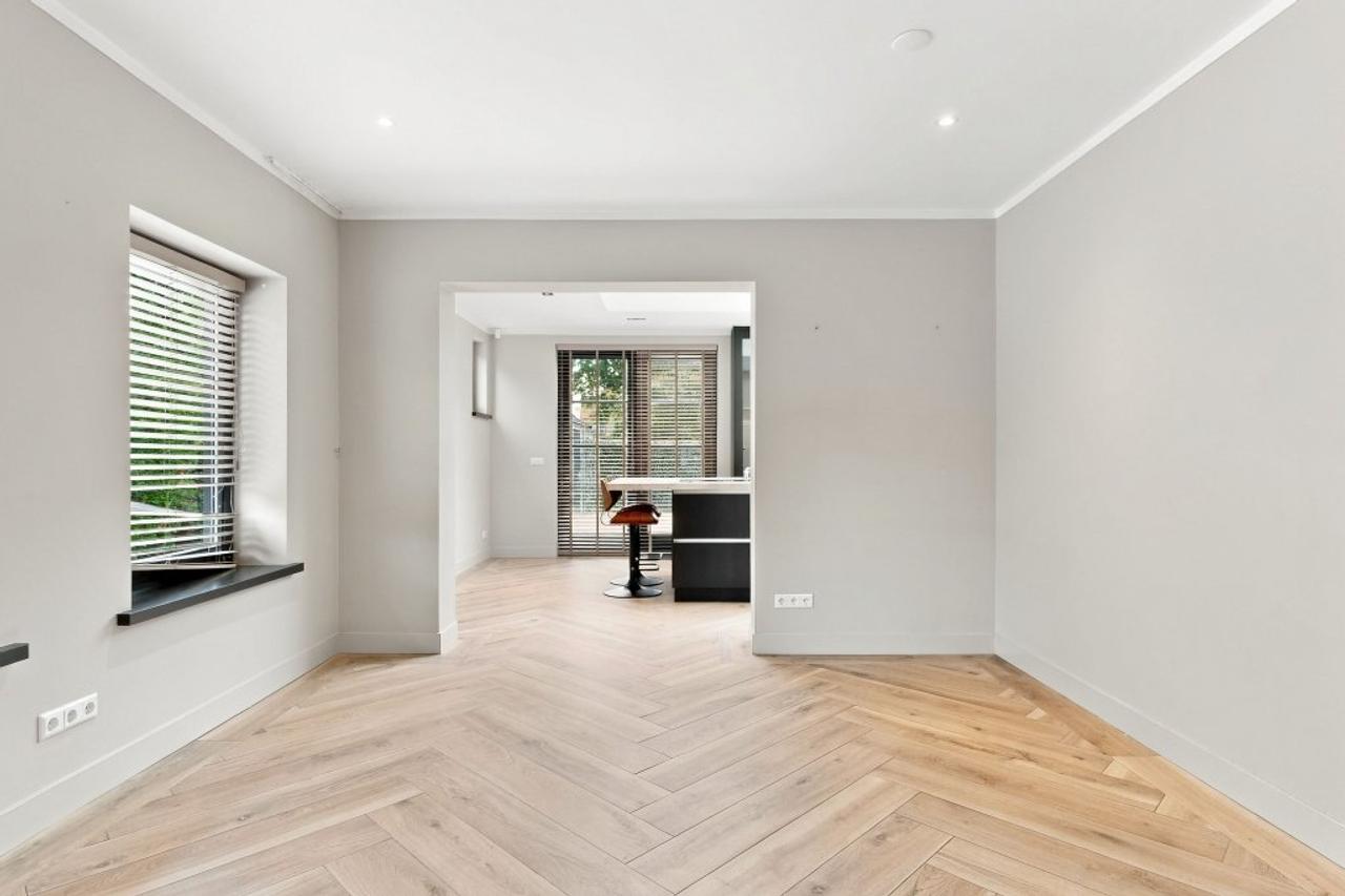 4-Bedroom Villa in the Heart of Bergen - Image 6