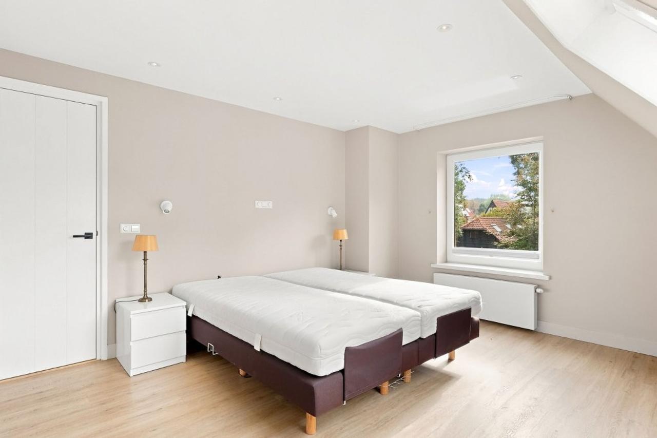 4-Bedroom Villa in the Heart of Bergen - Image 21