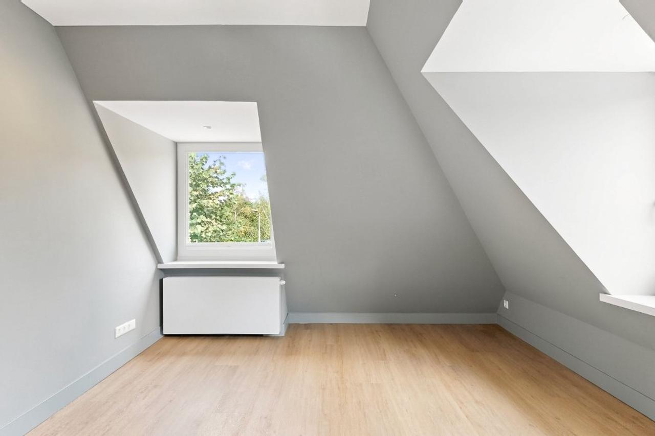 4-Bedroom Villa in the Heart of Bergen - Image 24
