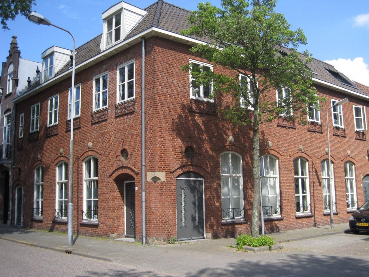 54 m² apartment near Central Station - Image 1