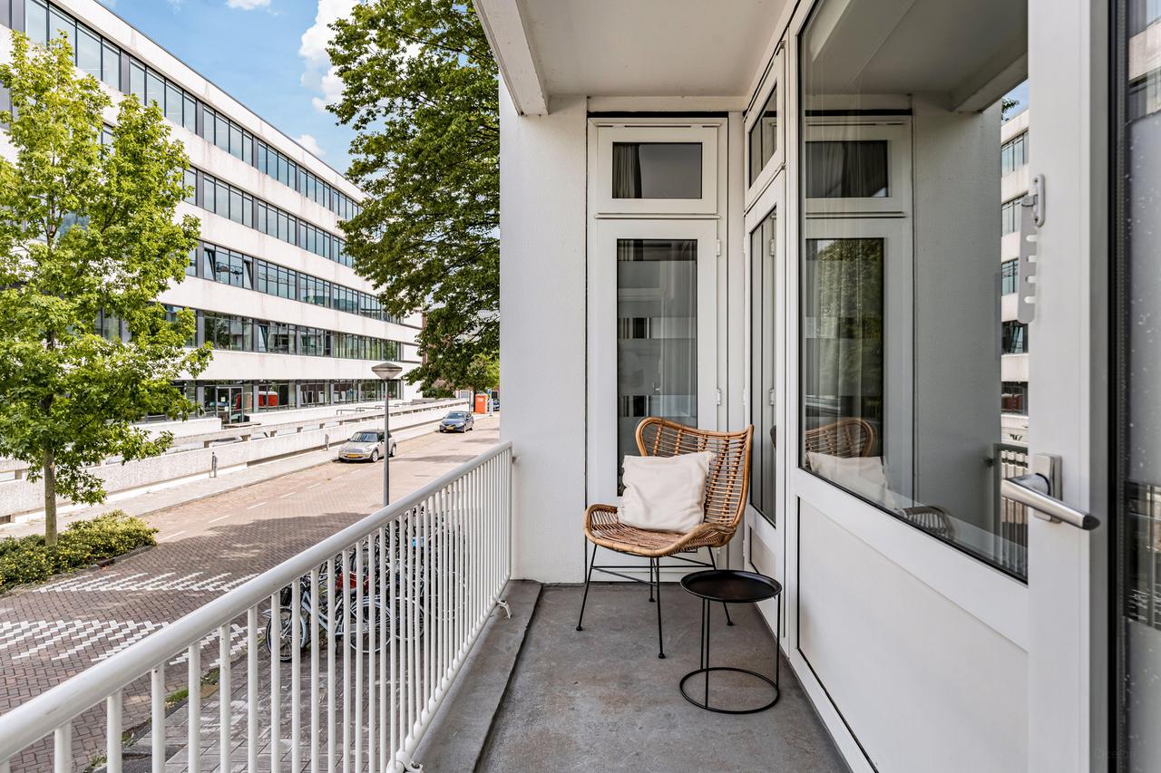 Gemeubileerd 3-kamerappartement met 2 balkons - Afbeelding 17