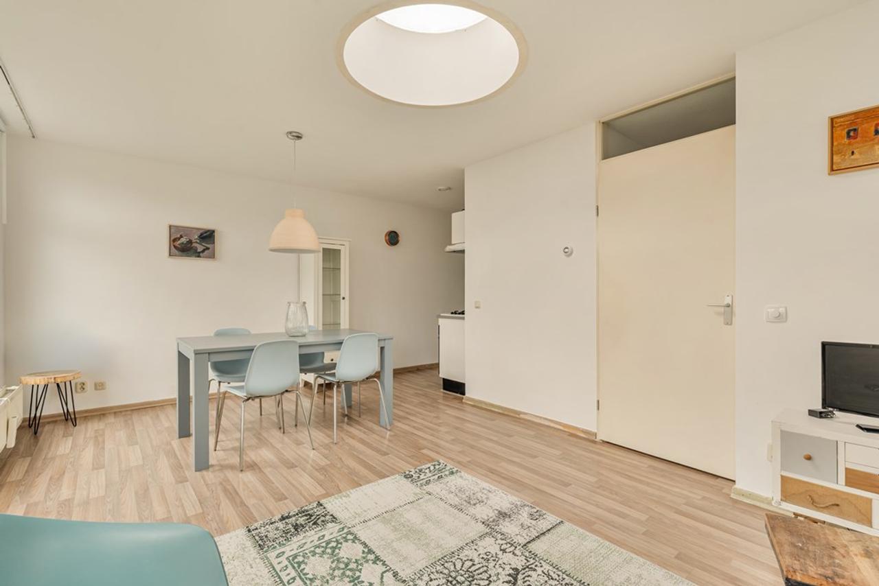 Gemeubileerd appartement met dakterras in De Pijp - Afbeelding 7